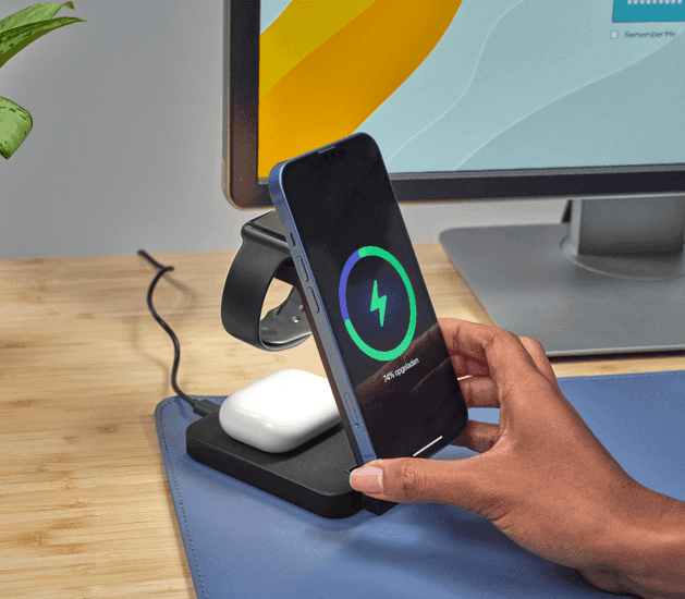 Trust Viro 3-in-1 Magnetic Charge Stand 25464 3