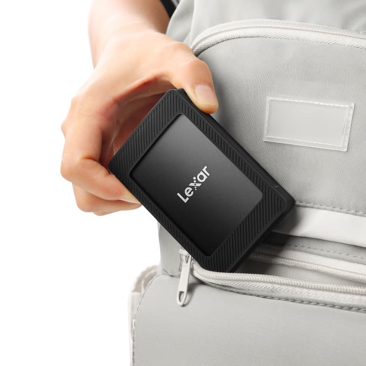 Lexar SL500 1TB Portable SSD with Magnetic Set | LSL500M001T-RNBNG 4